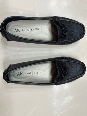 Anne Klein Black Chain-Accent Slip-On Loafers